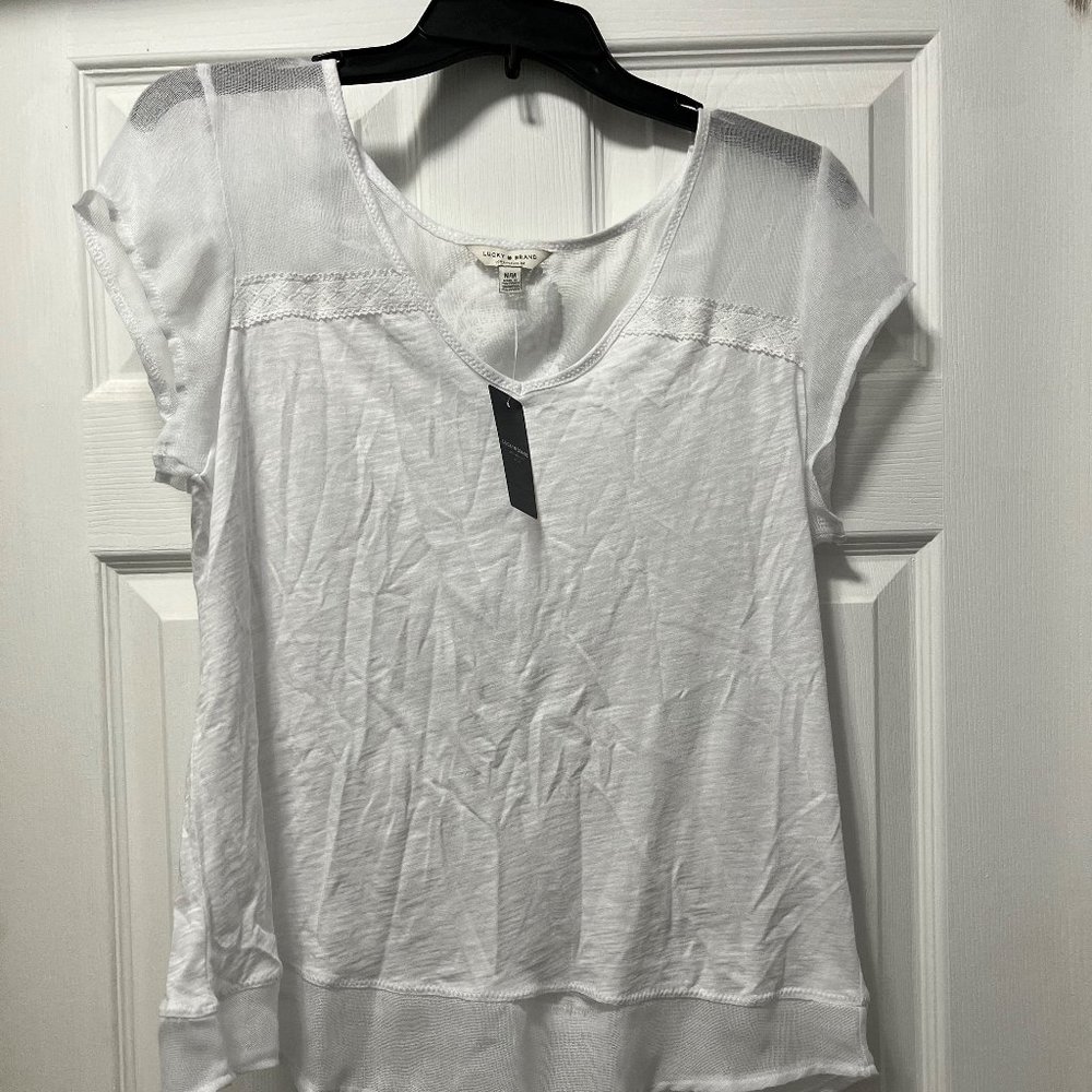 **NWT**Women's Lucky Brand White Shirt with Lace Detail; Size M; MSRP $49.50